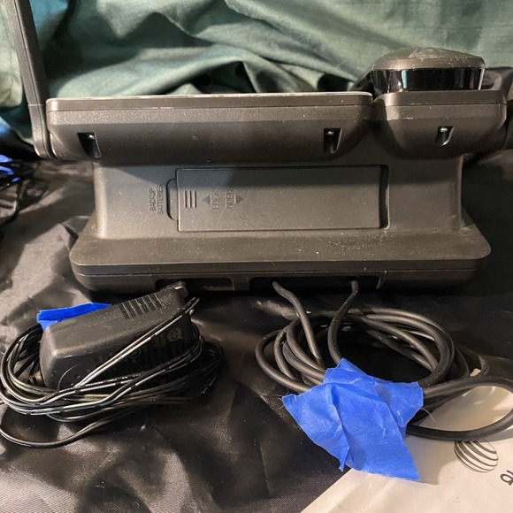 AT&T SynJ SB67138 4-Line Corded/Cordless Phone System + 8x SB67108 Handsets - Picture 9 of 11